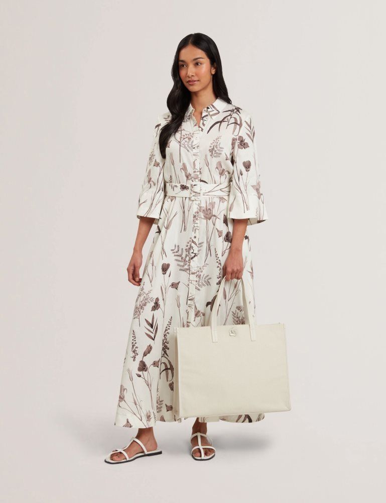 Ted Baker Audos - Rose Detail Wide Canvas Tote Bag Ecru | 830149-LHW