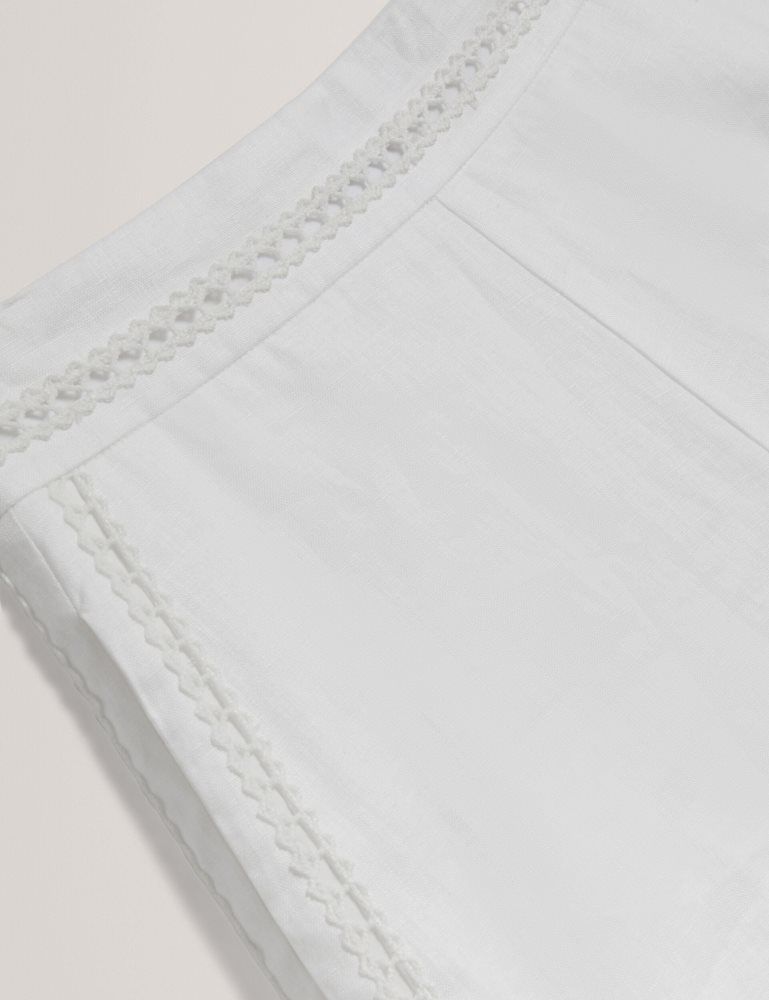 Ted Baker Buccia - Crochet Trim High Waisted Linen Shorts Blanche | 971345-AHK