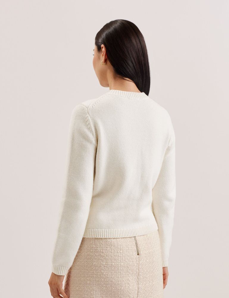 Ted Baker Jaycey - Rose Button Knitted Crew Neck Cardigan Blanche | 713645-OWR