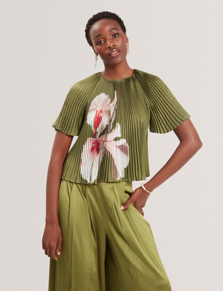 Ted Baker Lionaa - Floral Graphic Pleated Satin Blouse Vert | 306952-RFU
