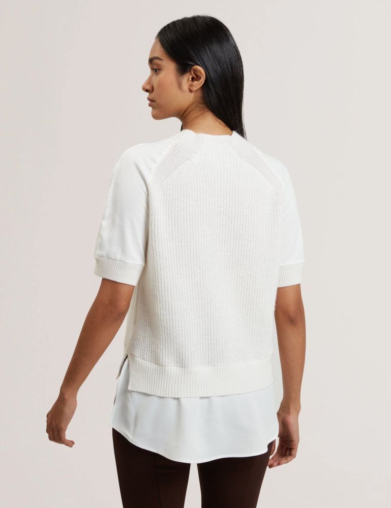 Ted Baker Onzaa - Raglan Short Sleeve Knitted Top With Shirt Hem Blanche | 631972-PHD