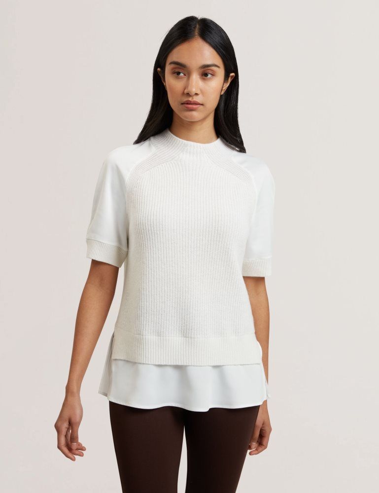 Ted Baker Onzaa - Raglan Short Sleeve Knitted Top With Shirt Hem Blanche | 631972-PHD