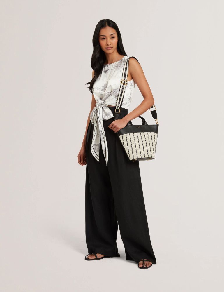 Ted Baker Riveri - Woven Leather Trim Bucket Bag With Webbing Strap Bleu Marine | 791203-UYJ