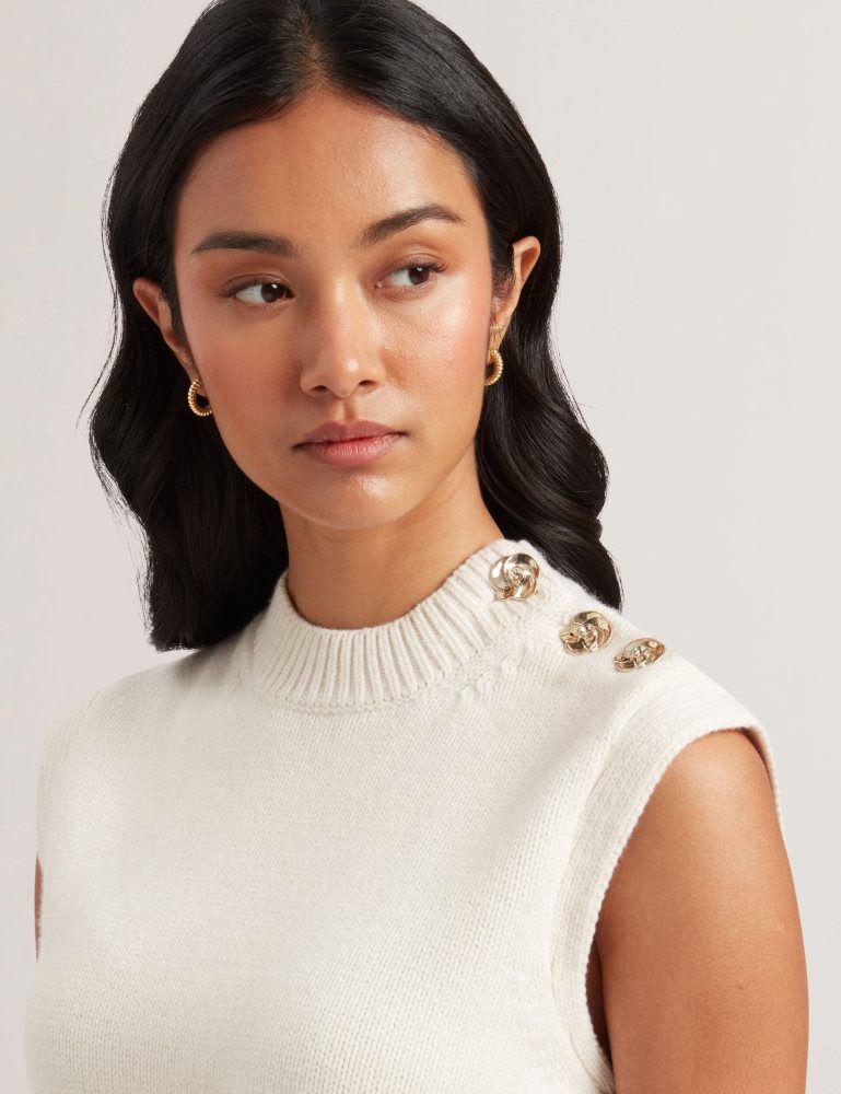 Ted Baker Rondher - Rose Button Wool Knit Tank Top Blanche | 835246-MIK